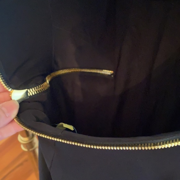 Guess by Marciano - Picture 6 of 8